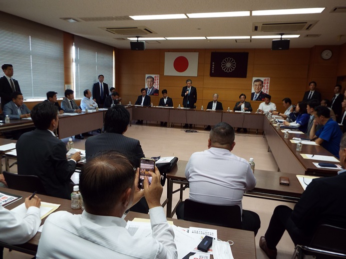 自民党県連執行部役員選対常任委員会合同会議の写真