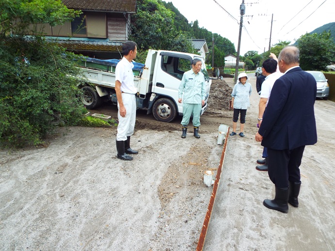霧島地区　大雨による災害現場視察の写真