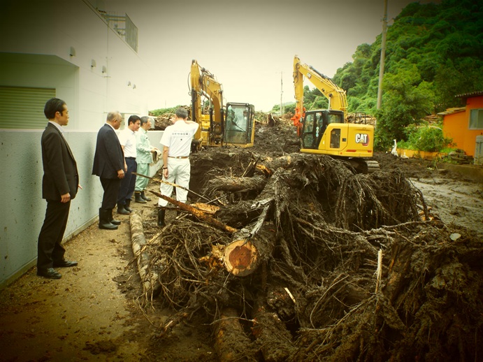 霧島地区　大雨による災害現場視察の写真