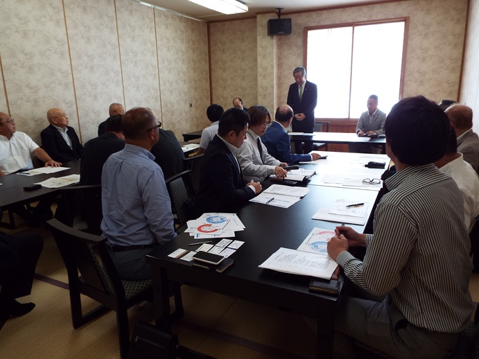 県宅建政治連の皆さんと意見交換会の写真