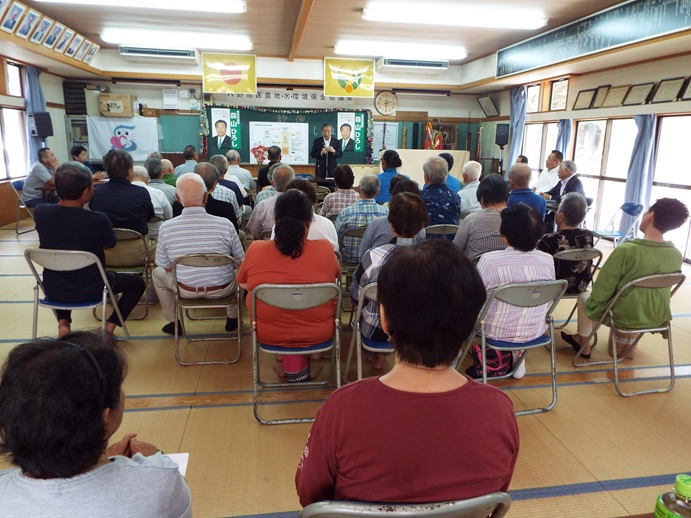 志布志八野地区ミニ国政報告会の写真
