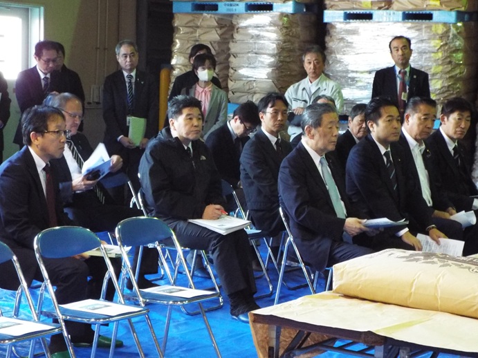 自民党野菜・果樹・畑作物対策委員会視察・意見交換会の写真