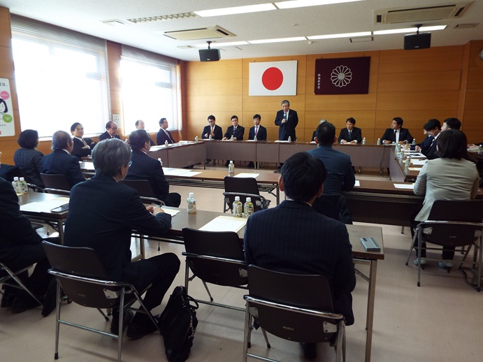 自民党鹿児島県連執行部選対常任委員会合同会議の写真
