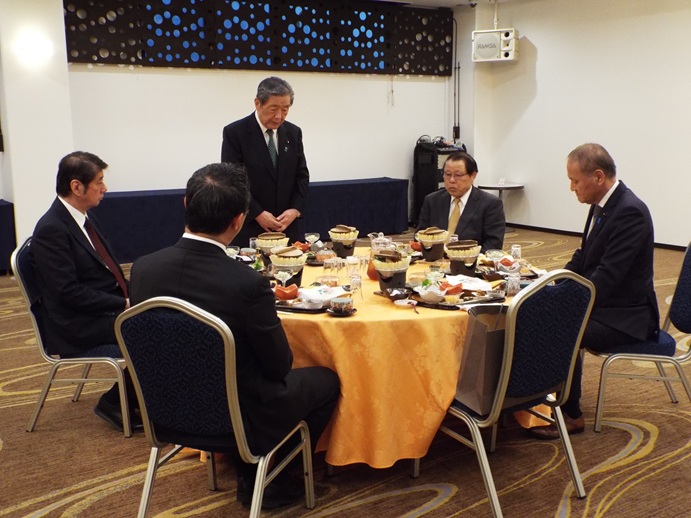 面会・懇談会の写真