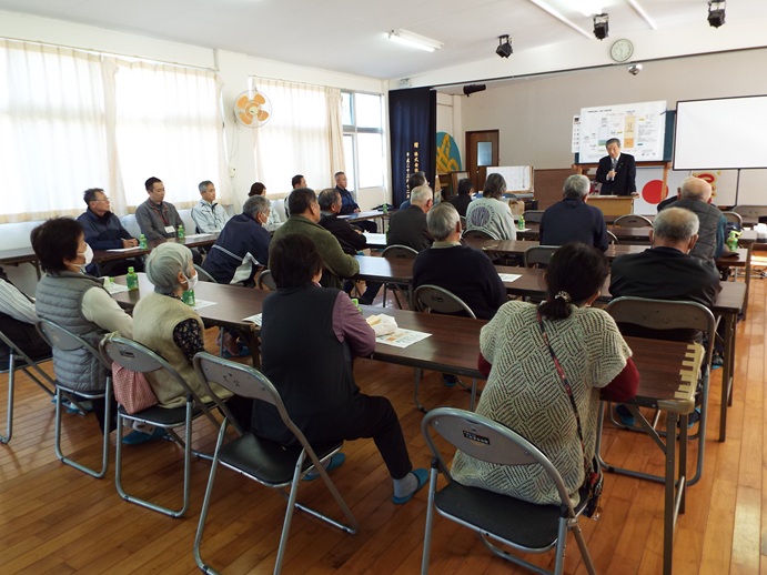 大泊公民館ミニ国政報告会の写真